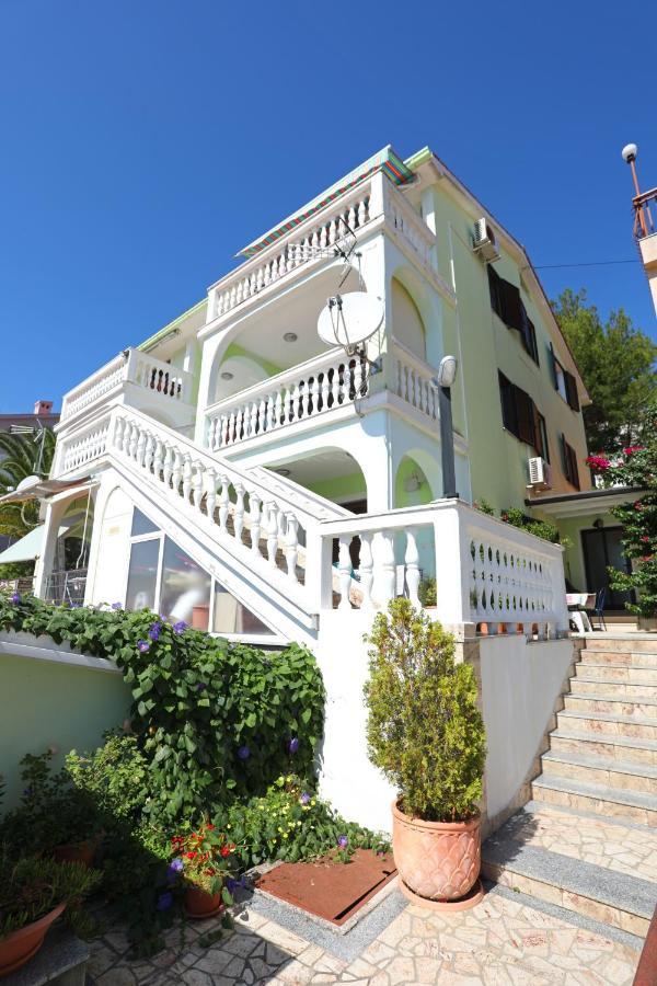 Greenhouse Family Apartments Рабац Экстерьер фото